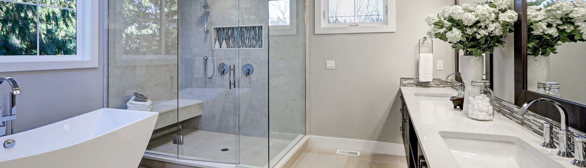 Spacious Bathroom in Gray Tones