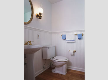 Bathroom with Toilet